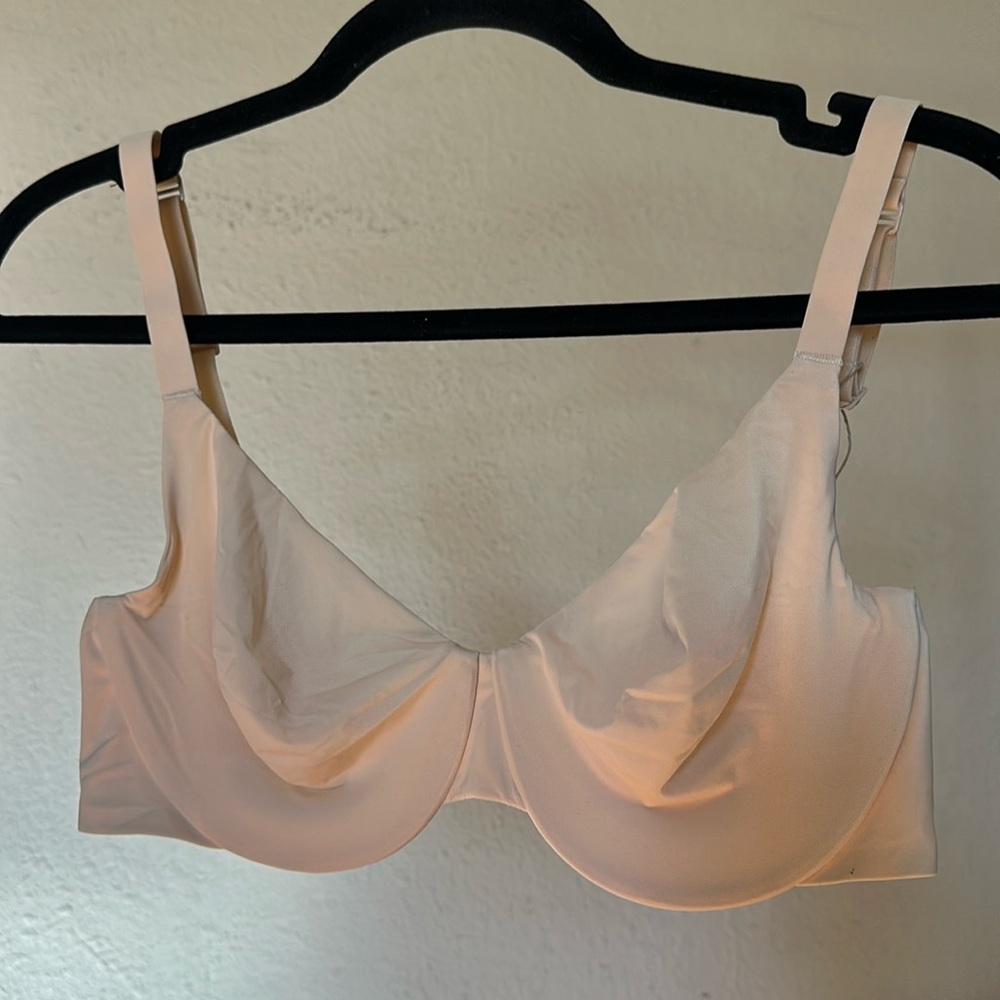Skims Smoothing Full Coverage Bra‎ in Sand NWT size 34C - Picture 3 of 9